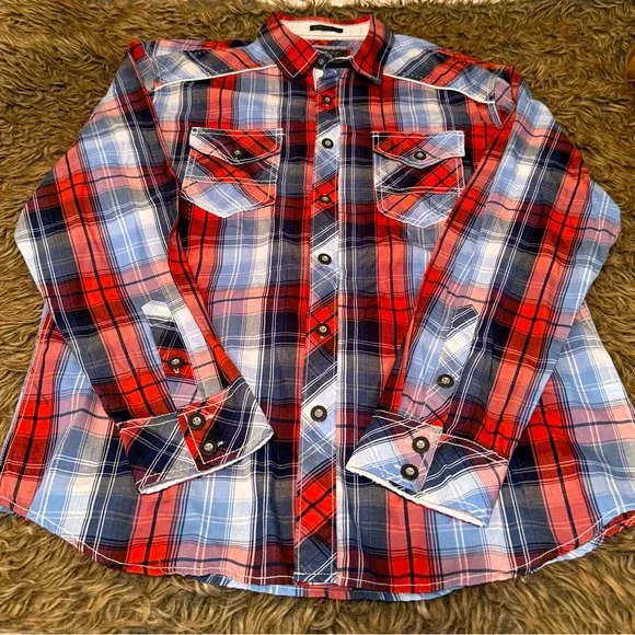 Men’s Helix button downn shirt with detail stitching | Size L - Picture 7 of 7
